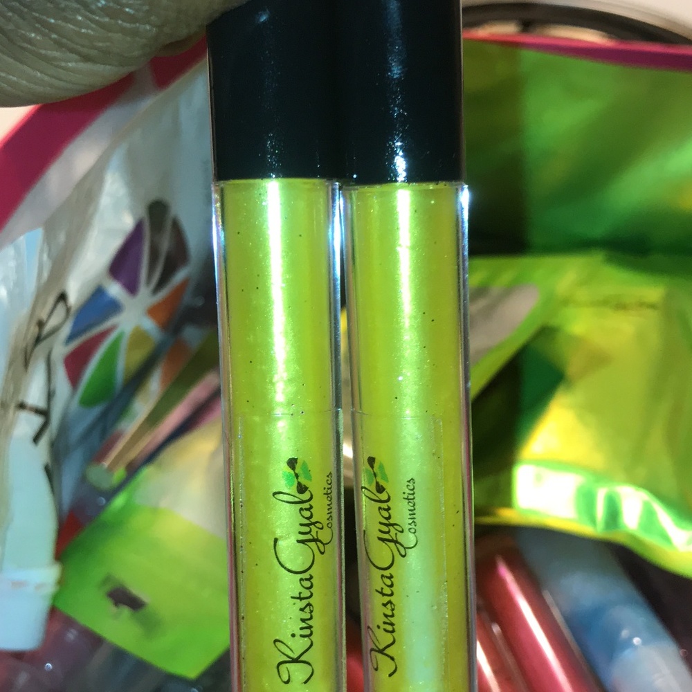 Wand tubes sweet pineapple gloss